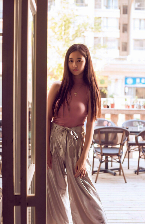 Kaiyun APP-_黄蜂三分如雨，下半场翻盘成功_，黄蜂一队