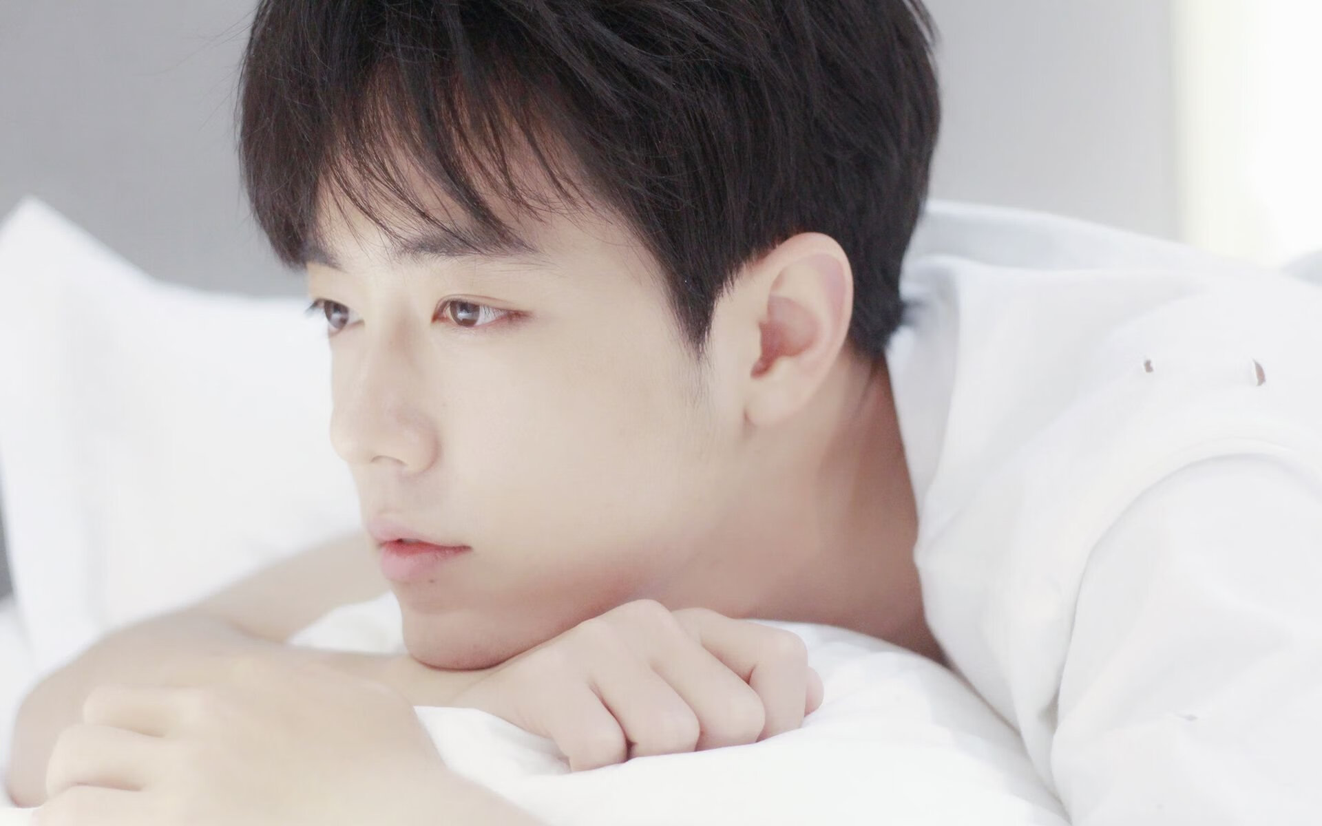 公牛队发布怀旧球衣致敬90年代三连冠王朝，公牛队员名单1998