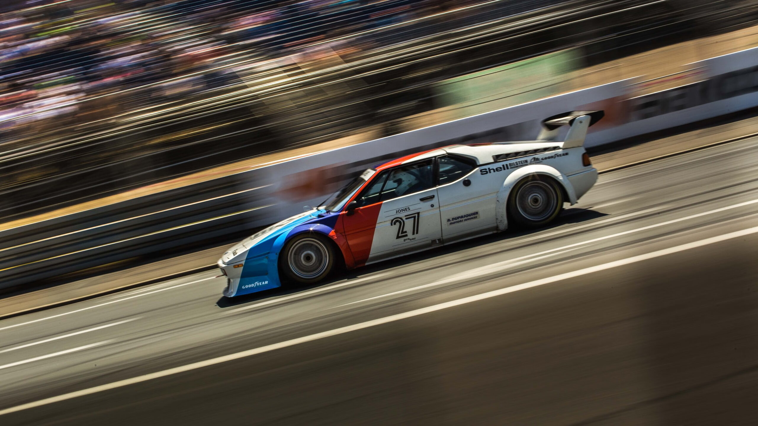 未来“足球皇后”在欧冠舞台的崭露头角！，未来足球天王