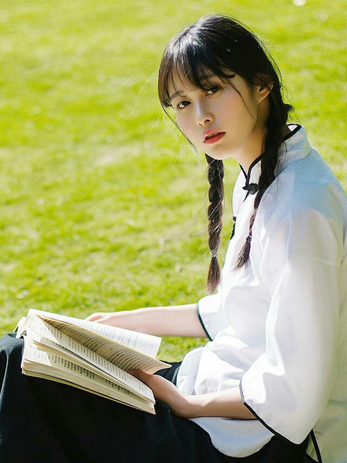 kaiyun网站-尤文图斯战平曼城：双方各有所长，尤文图斯vs曼联 c罗入球庆祝