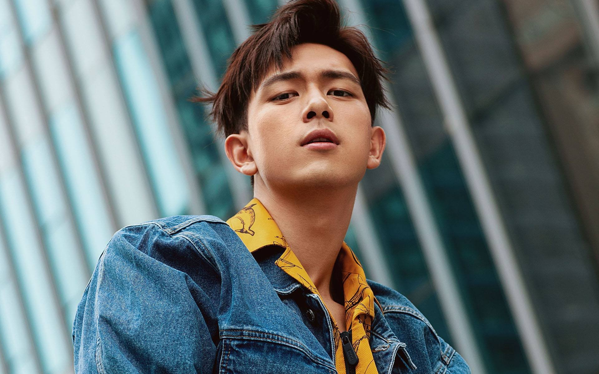 震撼田径赛场再现巅峰速度,田径经典比赛