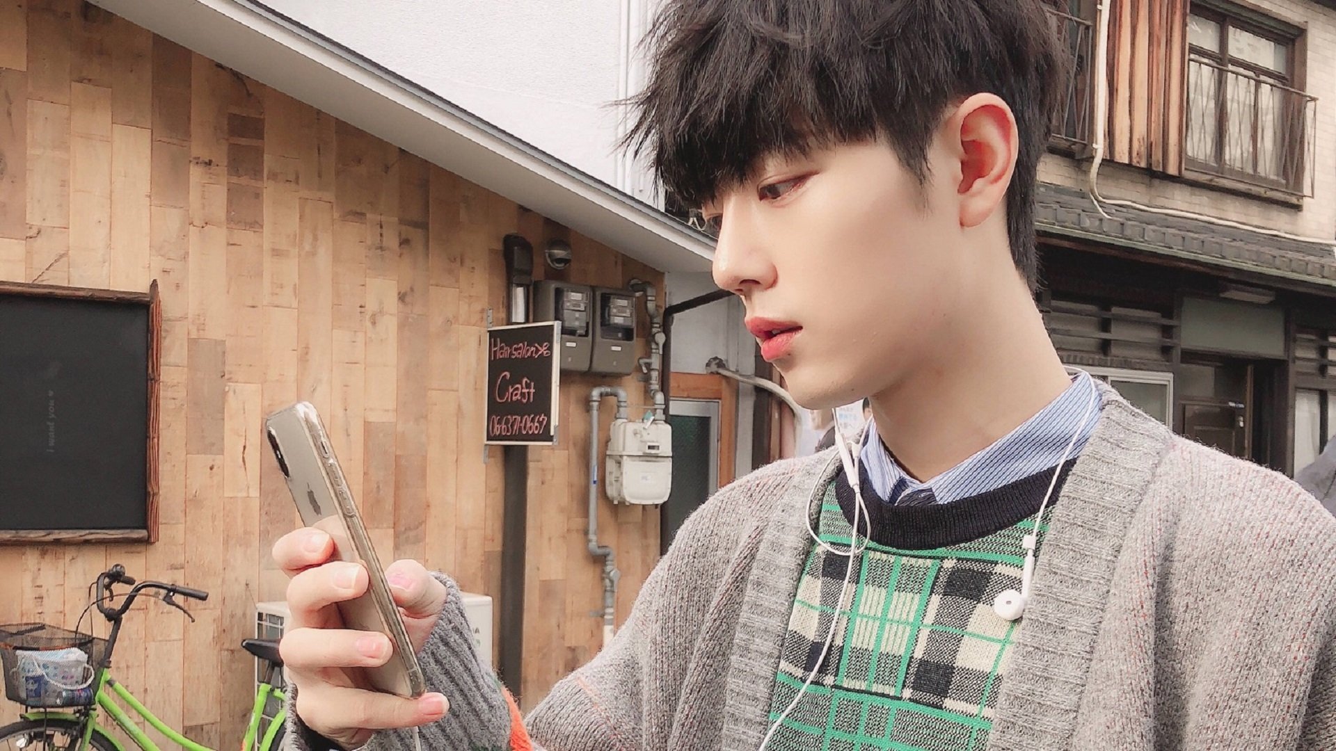 开云网站-“壁球赛场，快速反击与精准控制：2025世界运动会在高新区全民健身馆激烈上演！”