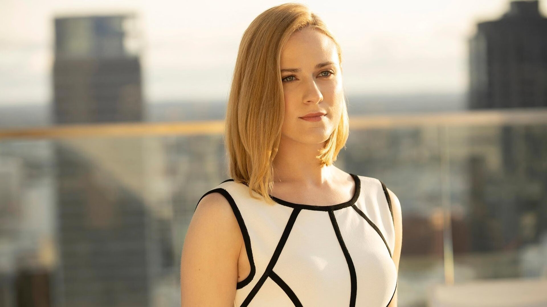 羽毛球赛场技术水平提升，羽毛球比赛中的技术要领视频